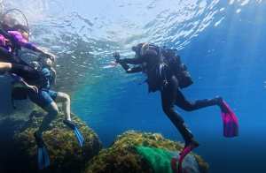 الجمهورية ترافق  نادي حبيباس  في خرجة  استكشافية من شاطئ كوراليس ...رحلة في عالم الغوص
