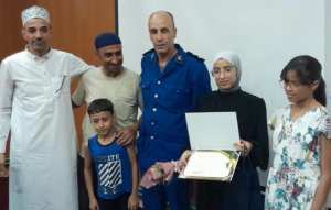 هدايا  و شهادات تقديرية للمتميزين في  الباك  و البيام  بتيغنيف