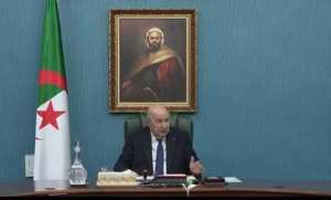 رئيس الجمهورية يترأس جلسة عمل لمسؤولي القطاعات المعنية بعمليات التصدير والاستيراد