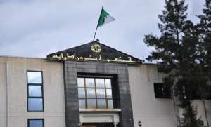 Tribunal de Bir Mourad Raïs : le parquet ouvre une information judiciaire sur la mort de quatre personnes au stade du 5 Juillet