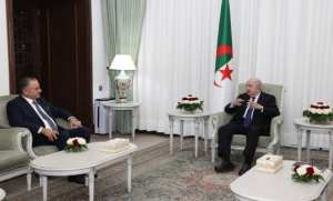 Le président de la République reçoit l'ambassadeur de la République libanaise en Algérie