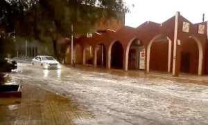 أمطار رعدية وبرد على ثلاث ولايات جنوبية ابتداء من ظهيرة اليوم الجمعة