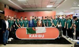 البطولة الإفريقية للمحليين-2024: المنتخب الوطني يحل بكمبالا