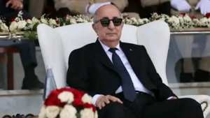 رئيس الجمهورية يشرف على الإحتفال باليوم الوطني للجيش