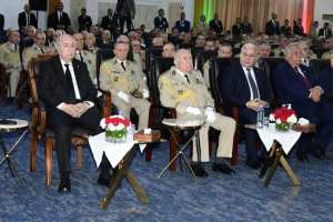 رئيس الجمهورية يترأس مراسم الاحتفال باليوم الوطني للجيش الوطني الشعبي