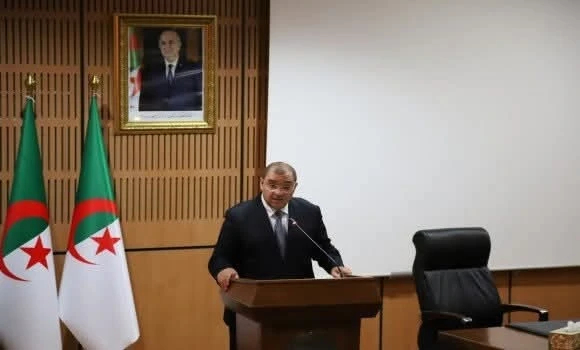 وزير العدل يبرز جهود الدولة في مجال الوقاية من تبييض الأموال وتمويل الإرهاب