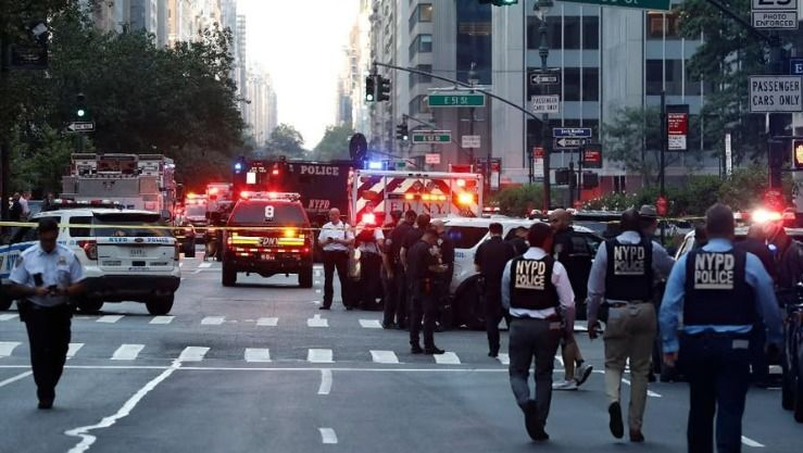 مقتل 5 أشخاص في حادث إطلاق نار بمانهاتن وسط نيويورك