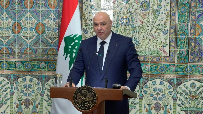 الرئيس اللبناني يزور جامع الجزائر