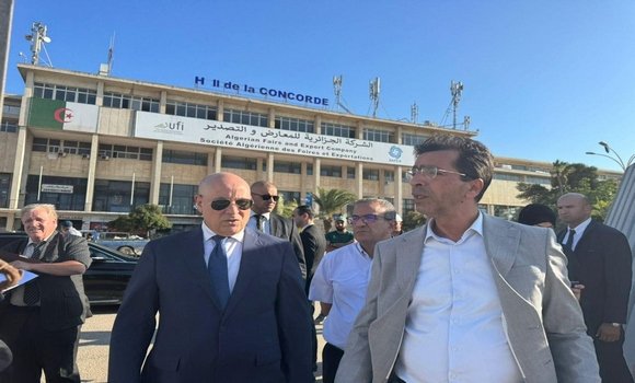السيد زيتوني يقف على التحضيرات تحسبا لمعرض التجارة البينية الإفريقية 2025 بالجزائر