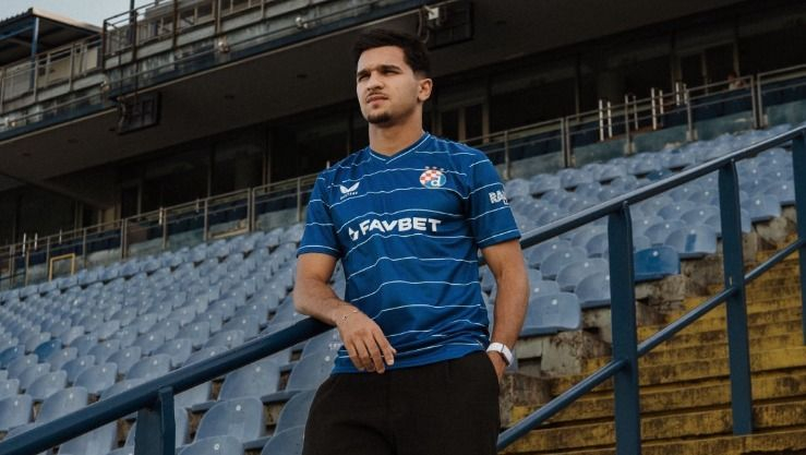 المهاجم الجزائري منصف بقرار ينضم رسميًا إلى دينامو زغرب