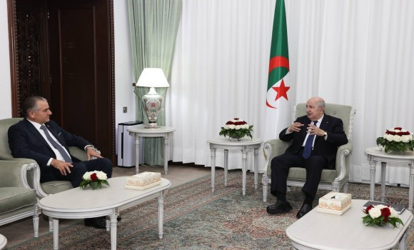 Le président de la République reçoit l'ambassadeur de la République libanaise en Algérie