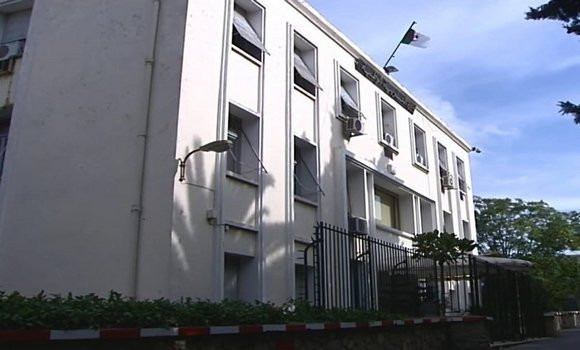 Ministère de l'Education nationale: le dépôt des dossiers d'authentification des documents scolaires se fera désormais à l'annexe du ministère à Kouba