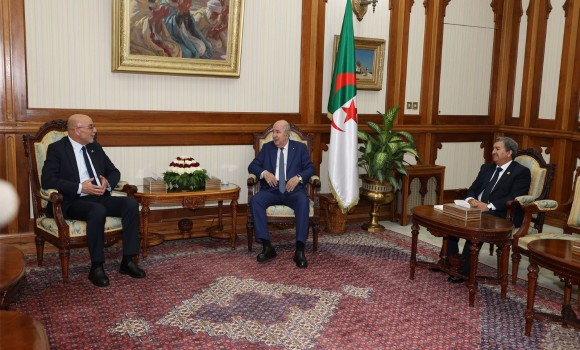 Le président de la République reçoit le président du MSP