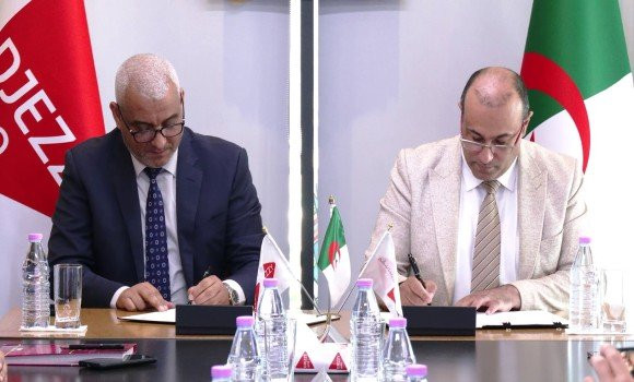 Intégration numérique dans les cités universitaires : signature d'une convention entre l'ONOU et l'opérateur de téléphonie mobile 