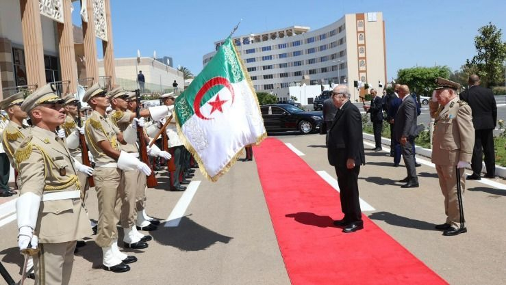 رئيس الجمهورية يترأس مراسم الاحتفال باليوم الوطني للجيش الوطني الشعبي
