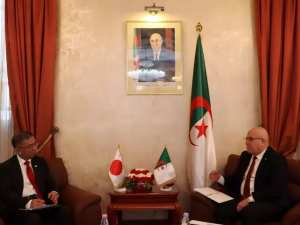 اليابان مهتمّ بالتعاون مع الجزائر