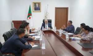 صناعة صيدلانية: السيد قويدري يستقبل وفدا عن النقابة الوطنية للصيادلة الخواص