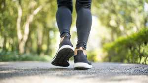 قبل الأكل أم بعده؟.. التوقيت الذهبي للمشي يكشفه الخبراء