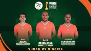 طاقم تحكيم جزائري يدير مباراة السودان ونيجيريا في  شان
