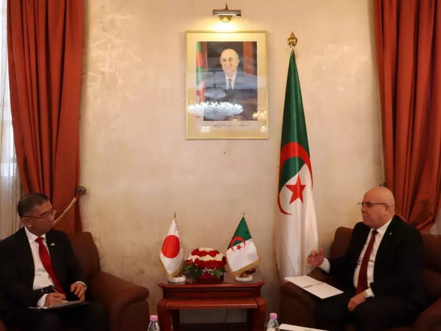 اليابان مهتمّ بالتعاون مع الجزائر