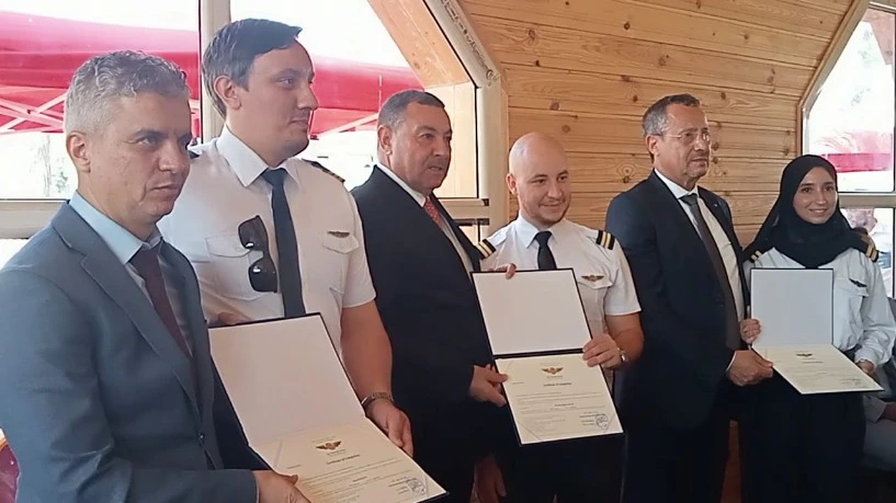 سعيود يشرف على تخرج دفعة جديدة من الطيارين بمعسكر