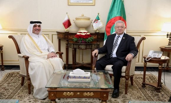 رئيس مجلس الأمة يستقبل سفير دولة قطر بالجزائر