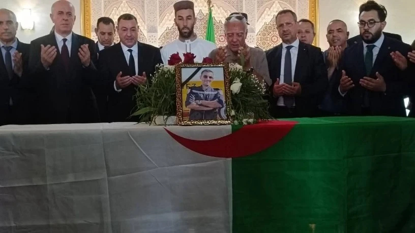 في حضور وزير ي النقل والاشغال العمومية:جثمان النقيب صهيب غلاي يوارى الثرى بمقبرة