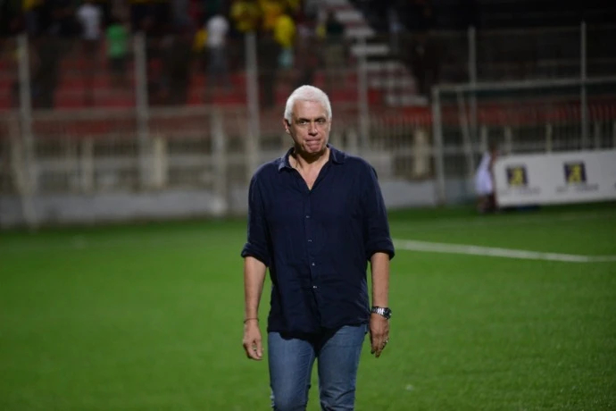 مولودية وهران :  المدرب فيلود مرتقب اليوم بالعاصمة