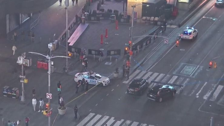 إصابة 3 أشخاص في إطلاق نار بساحة تايمز سكوير في نيويورك