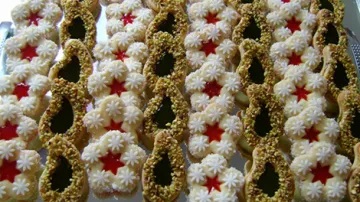 نشاط  الحلواجيات  ينتعش في الصّيف