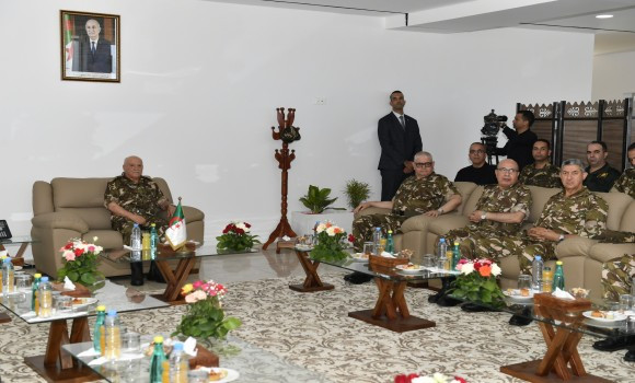 Inauguration du Centre de repos familial de l'Armée nationale populaire à  Zemmouri