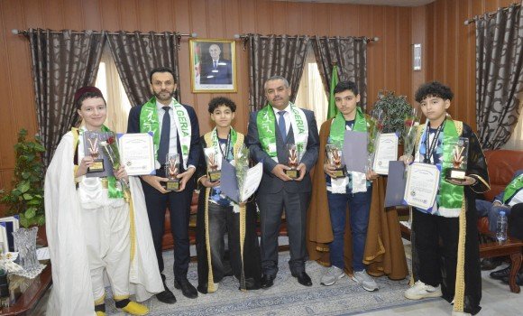 تربية: تكريم المتوجين في المسابقة الدولية للروبوت والذكاء الاصطناعي