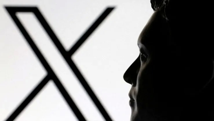 ماسك يعتزم مقاضاة أبل بسبب متجرها للتطبيقات