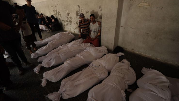 5 وفيات جديدة بسبب المجاعة ومجزرتان توقعان 12 شهيدًا في قطاع غزة