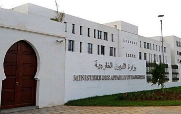 توتر دبلوماسي بين الجزائر وفرنسا: قضية الحقيبة الدبلوماسية