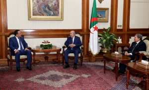 Le président de la République reçoit le Secrétaire général du RND