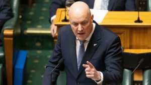 رئيس وزراء نيوزيلندا: نتنياهو  فقد صوابه