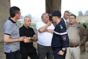 سقوط حافلة بواد الحراش: وفد رسمي هام بمكان الحادث