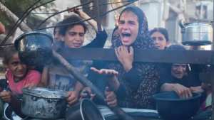 الاحتلال يتعمد تجويع 100 ألف طفل ومريض بغزّة