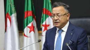 التسجيل النهائي لحاملي شهادة البكالوريا الجدد سيكون الكترونيا بداية من يوم غد الأحد