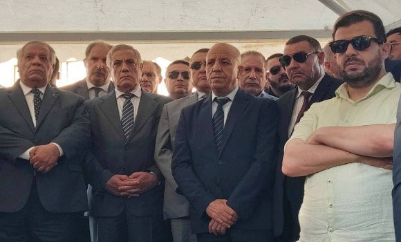 Chute d'un bus dans l'Oued El Harrach: inhumation des victimes au cimetière d'El Alia