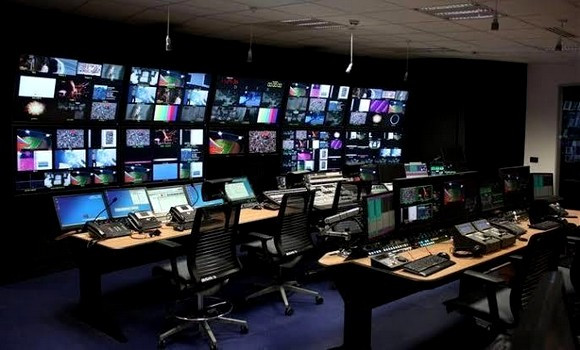 Chute d'un bus à Oued El Harrach: l'ANIRA décide la suspension de quatre établissements exploitant le service de communication audiovisuelle