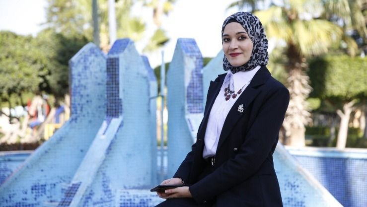 غزة: انتشال جثمان الصحفية مروة مسلم وعائلتها بعد 44 يومًا على قصف منزلهم