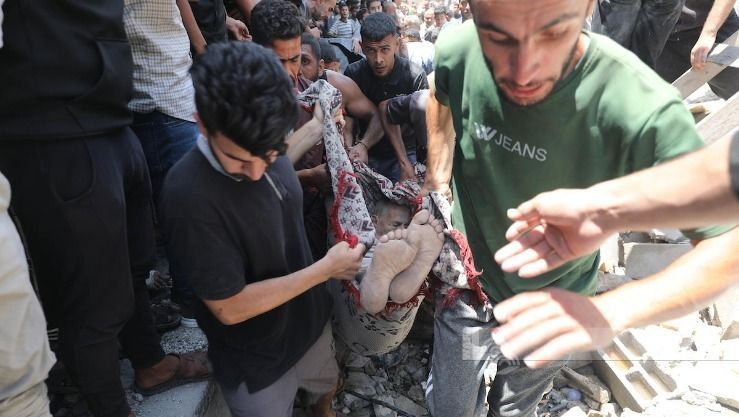 7 شهداء في استهداف الاحتلال المدنيين وسط قطاع غزة