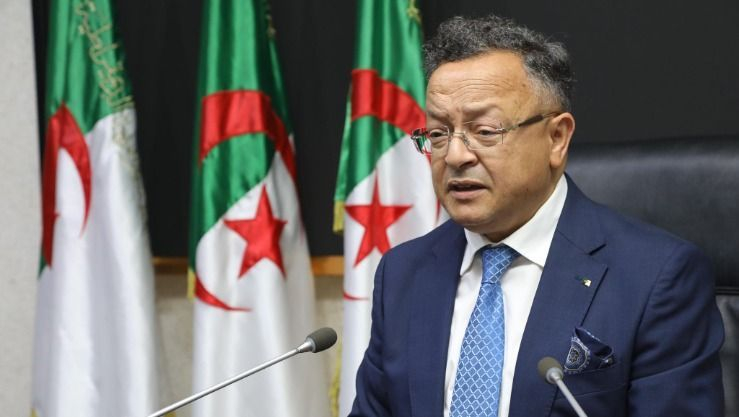 التسجيل النهائي لحاملي شهادة البكالوريا الجدد سيكون الكترونيا بداية من يوم غد الأحد