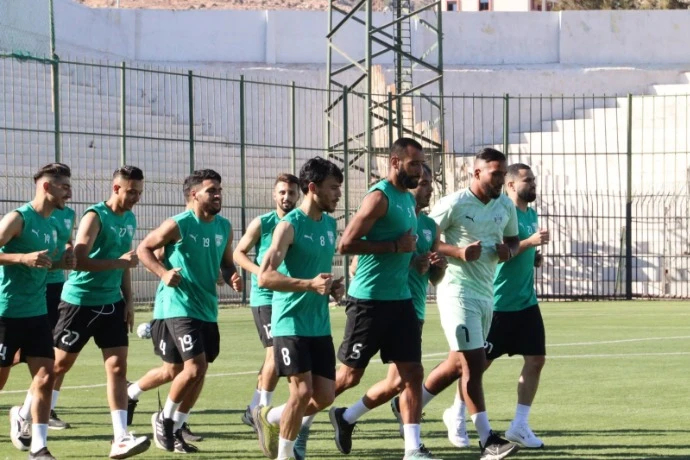 جمعية وهران....شردود غير راض عن مستوى بعض العناصر وغموض حول مكان التربص