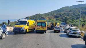 حصيلة أولية: 3 وفيات و12 مصاب في حادث اصطدام بين حافلة وشاحنة بالطارف