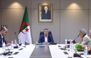 M. Sayoud préside une réunion sur les préparatifs de son secteur pour contribuer à la réussite de l'IATF