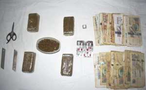 غليزان: الإطاحة بمروج مخدرات وحجز كميات من الكيف والمؤثرات العقلية