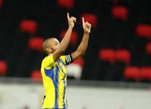 براهيمي يتألق